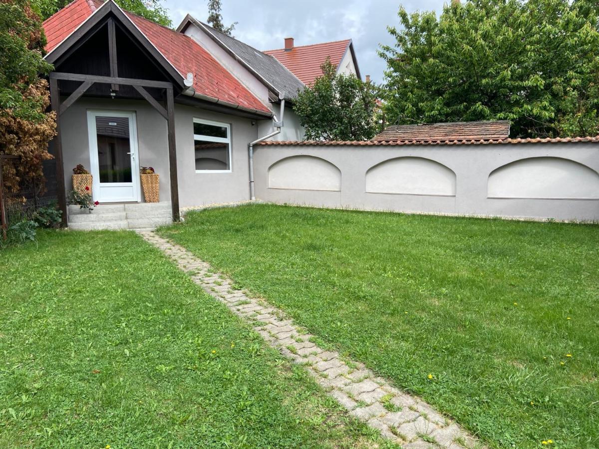 Ferienwohnung Hajduhegy Vendeghaz Erlau Exterior foto